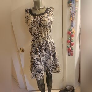 Vintage 1970's Elegant Black and Cream Paisley Floral Dress